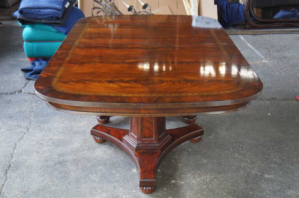 Henredon Natchez Collection Regency Dining Table Double Pedestal Crotch